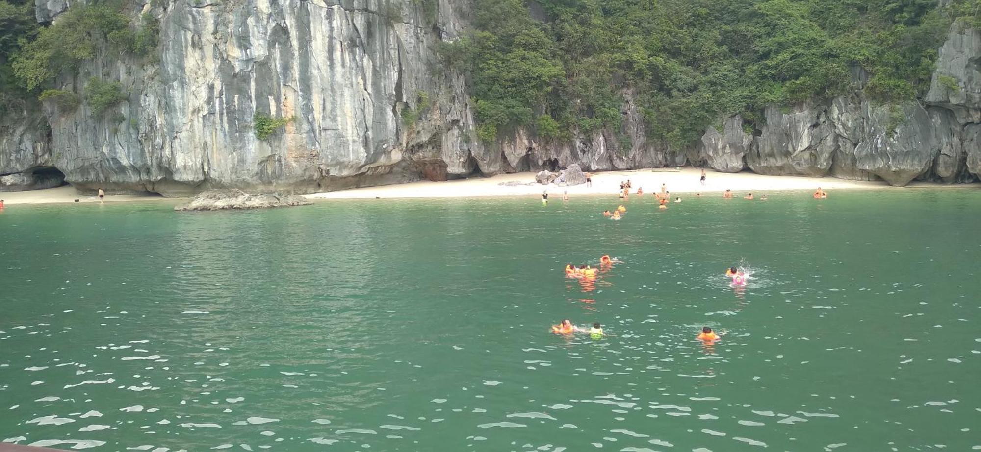 Cat Ba Victory Hostel Dong Khe Sau Kültér fotó