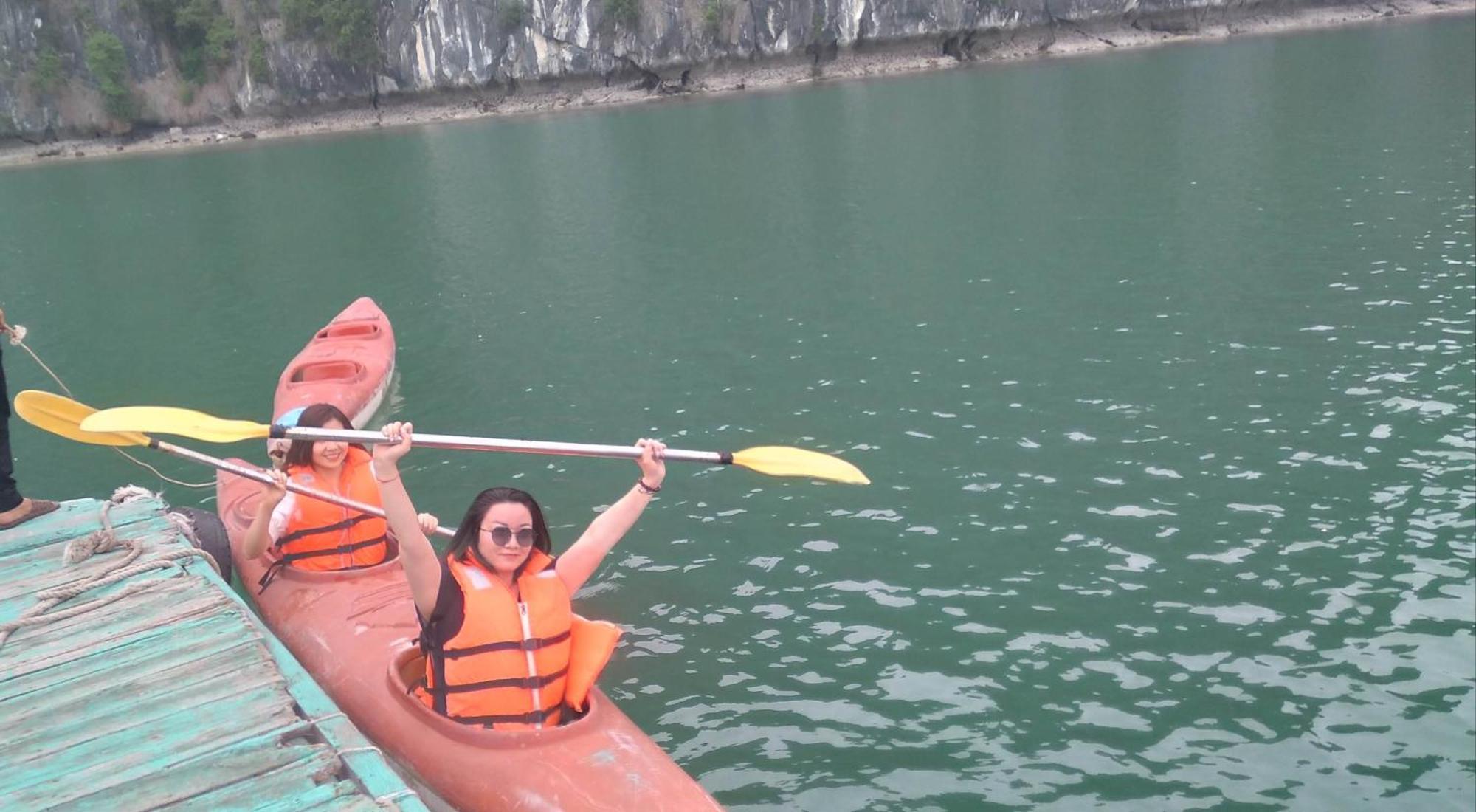 Cat Ba Victory Hostel Dong Khe Sau Kültér fotó